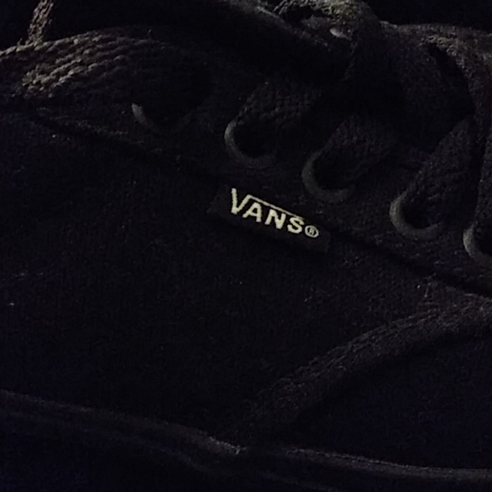 Sneakers - Picture 4 of 6